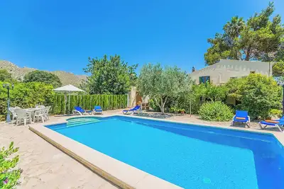 Image de Can Tres Cames - Quatre Chambres Villa, Couchages 8