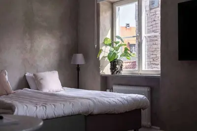 Image de Cozy & modern studio for 4 people at Stora torget