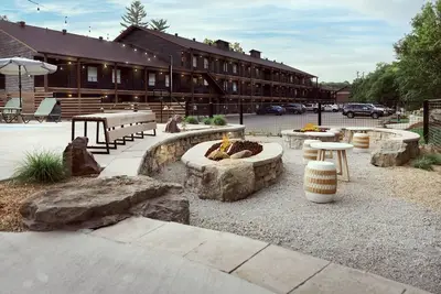 Image de Rustic Branson Lodge | 1 Unit | Near Historic Hwy 165