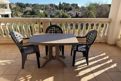 Image de Grand F2 Saint-RAPHAËL