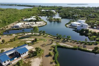 Image de Luxury 3-Bedroom Villa with Private Pool at Naia Resort & Spa, Placencia Belize