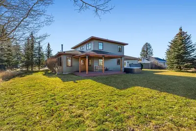 Image de Charming Two Story Home with Hot Tub