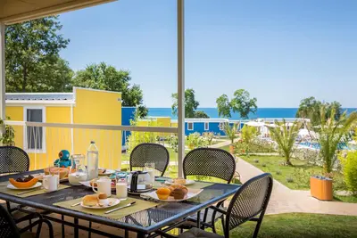 Superbe maison de 2 chambres à Novigrad