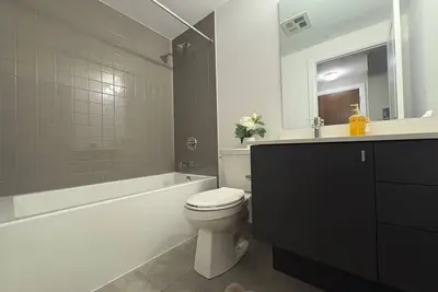 Image de Luxury 2 Bedroom 2 Washroom Corner Apartment