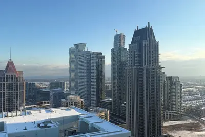 Image de Magnificent views from the Heart of Mississauga Square One