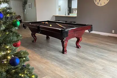 Image de 4-bedroom house, with a billiards table and ample space, in charming Heyburn