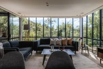 The Palm Beach Treehouse