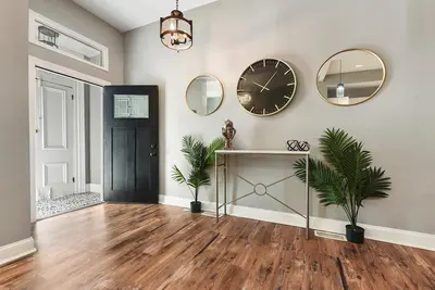 Image de North Shore Nest / Private Bath/ Easy Downtown Access/ Walkable to All  Stadiums