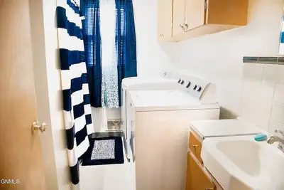 Image de The 13th Street Stay, Clean, Quiet & Central