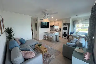 Corner waterfront condo steps to Clearwater beach