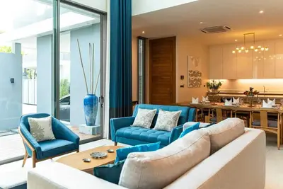 Image de Luxury Teak 4br Private Pool Villa in Bang Tao