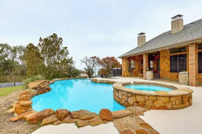 Image de 3 Mi to Lake! Belton Getaway w/ Outdoor Kitchen