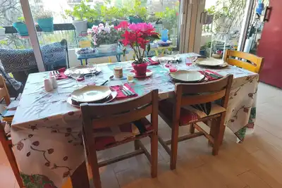 Image de Appartement dans parc arboré, 500m bord de mer.