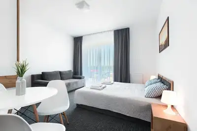 Image de Morska 4 | Jarosławiec | Spacious Studio with Balcony | Swimming Pool | 12 minutes to the beach