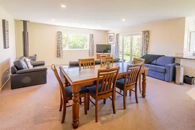 Image de Farrant Family Escape Roomy Wanaka Retreat