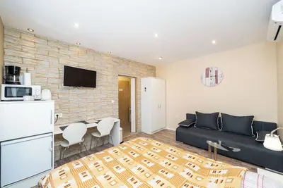 Apartments Tomo
