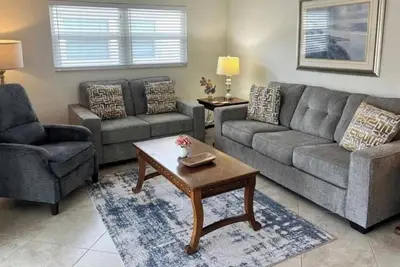 Image de B07 - Where Every Day Feels Like Vacation