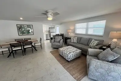 B15 - Unplug. Unwind. Unbeatable Views.