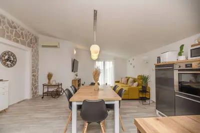 Apartment Tarle