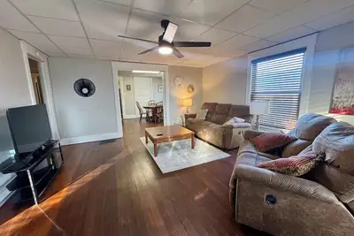 Image de Comfy home on Broadway in Mattoon