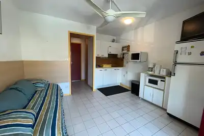 Image de Studio-cabine avec loggia vitrée et garage privé à 200m de la plage