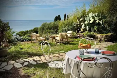 Image de Villa Romarine – Magnifique vue mer & accès crique, Agay