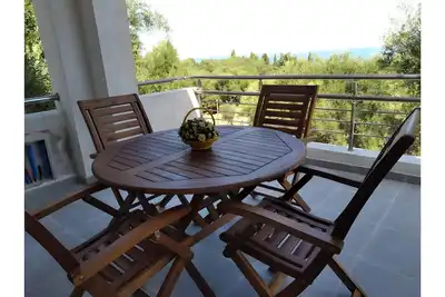 Image de Villa « Niarchos » avec vue sur mer, Wi-Fi et climatisation