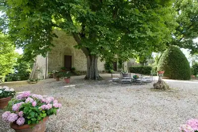 Image de Villa Panzano-Barberino di Mugello : Vue sur le lac, piscine privée, Wi-Fi, 6/8 pers.