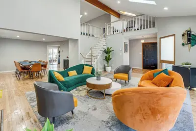 Image de Hot Tub + Game Room: Spacious Poconos Escape!