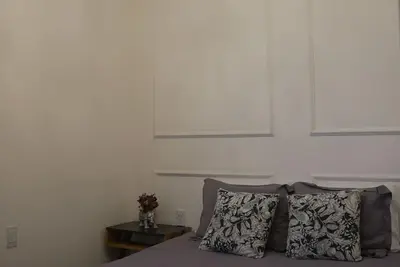 Image de Spacious and bright apartment.