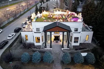 Image de The Gargoyle House - Luxury Iconic Stay w/ Rooftop