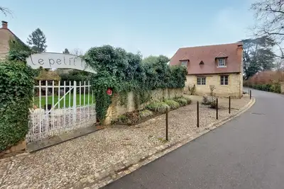 Image de Beautiful home in Saint-Léon-sur-Vézère with WiFi