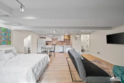 Sweet Little Studio!