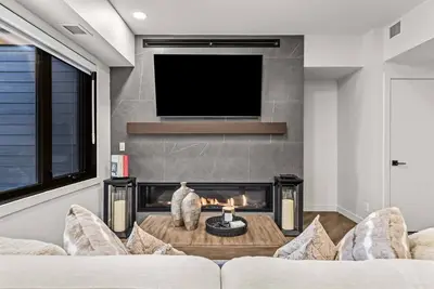 Image de 3 Sisters Mtn View | Pool w/slide | Hot Tub | Bbq