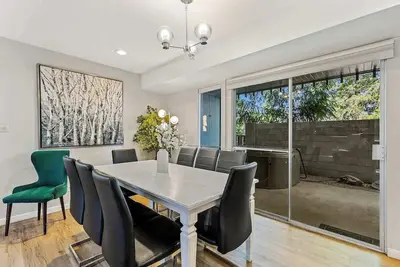 Image de High Pines Abode  Flagstaff Retreat wSpa and Fire