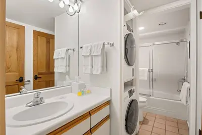 Image de 2/2 Aspen Core, Sauna, Hot Tub, Pool, fireplace!