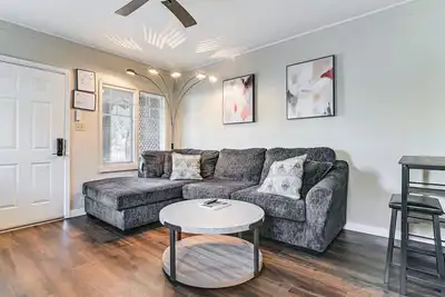 Walkable Haven 1 Mi to Dtwn Phoenix & Chase Field!