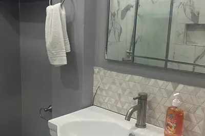 ModernRetreat with Easy Access to Everything