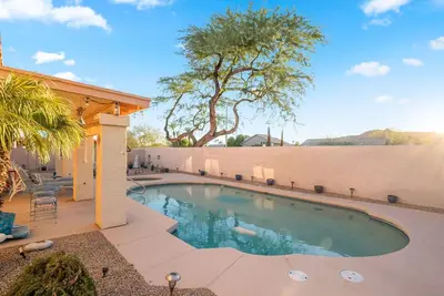 Image de Warm Arizona Casa with pool! Spacious 4-bedroom home in beautiful Phoenix!