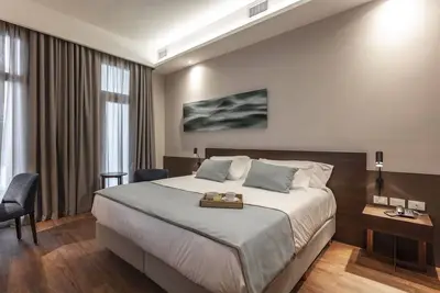 Image de 2 Cozy Units in the Heart of Buenos Aires! Onsite Dining & Steps to Corrientes!