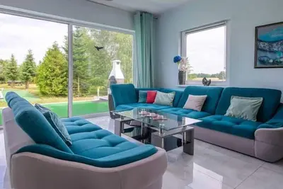 Image de Luxueuse maison de vacances avec piscine et jardin