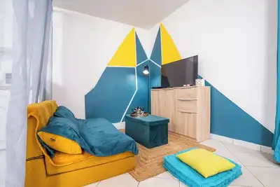 Image de Urban Work & Chill\nClim, parking, 10 min aéroport\nSpa, Sport, Shop, Bowling