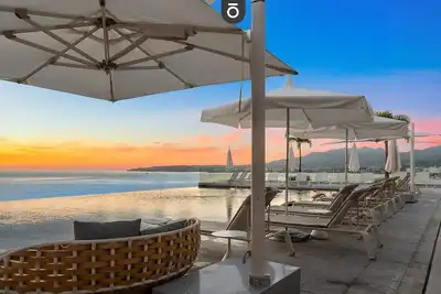 Image de Udara Ph-J | 8th Floor Condo with Mountain Views & Beachfront Resort Amenities