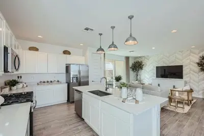 Image de Delightful 3-bedroom house with Ac in Mesa for relaxing stays centrally located.