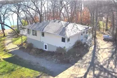 Image de Buttercup Lane Hideaway - Your perfect Lakeside Retreat!