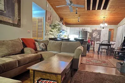 Image de Dreamy 2-bd/2 bath on Westshore Tahoe, walk to lake or market. 2min to Homewood