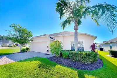 Image de 4 bedroom retreat with private pool in Davenport Fl
