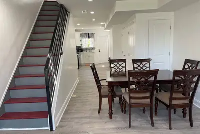 Image de Oe, Near Convention center 4 bedrooms, 4. 5 bathrooms  entire house