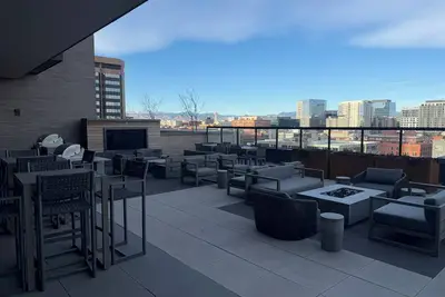 Image de Cozy 1-bedroom  with 2 Bed apartment with Ac in wonderful Downtown Denver
