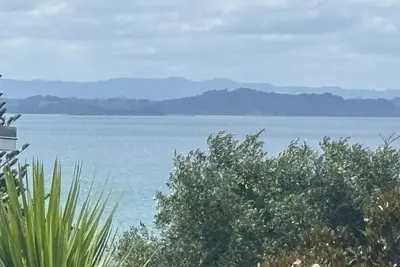 Image de Tui Cove Retreat a lovely coastal escape close to local beaches & coastal walks